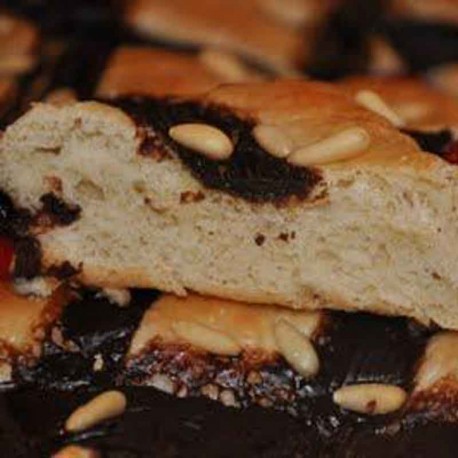 Coca de chocolate y crema